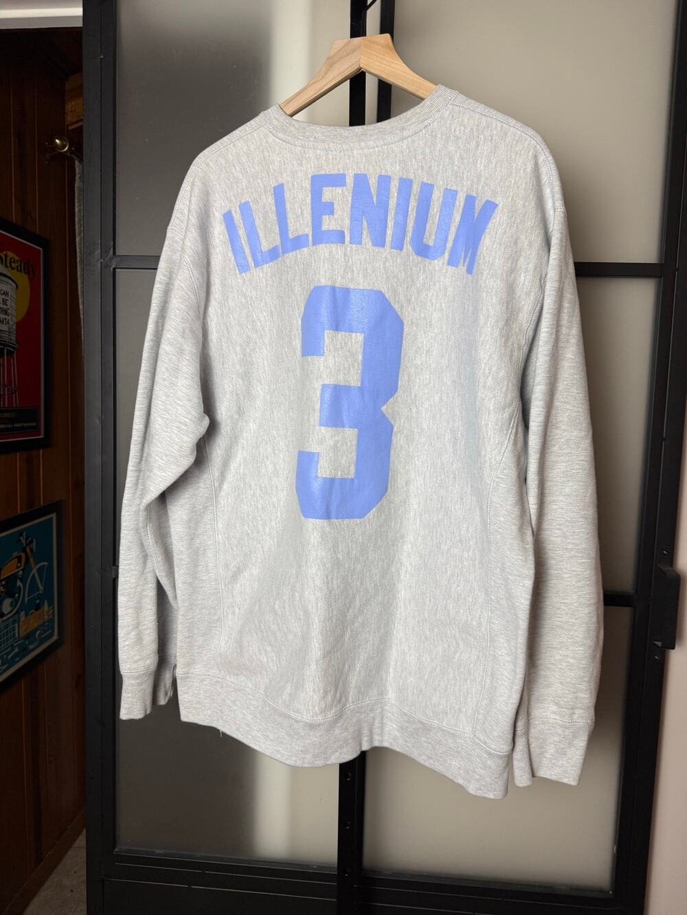 Illenium Crewneck Size 2XL